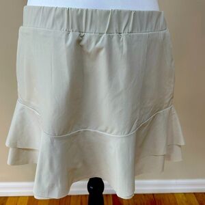 Vineyard Vines Cream Skort, Size 12